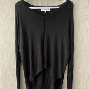 Worn John & Jen sweater sz XS